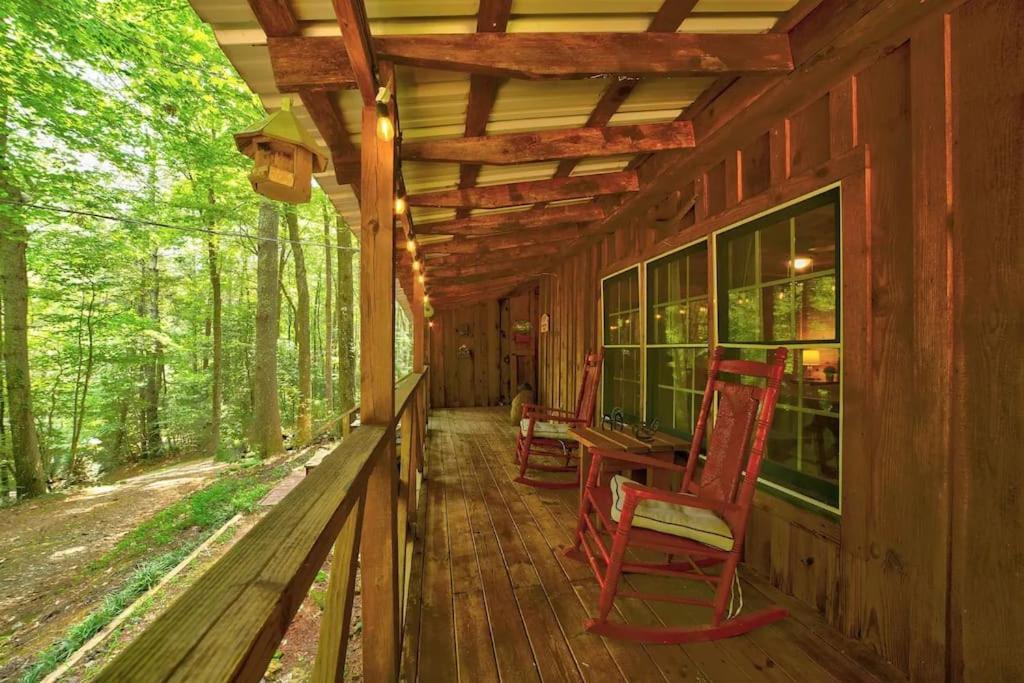 Bear Den Bungalow With Hot Tub Near Blue Ridge And Ellijay Esterno foto